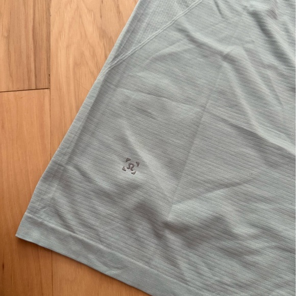 Men’s Lululemon SOUL Short Sleeve tee - Picture 4 of 6